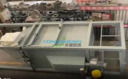 2臺噸袋拆包機廣西方向發(fā)貨