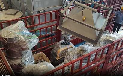 5臺真空上料機江西方向發(fā)貨---噸袋拆包機等待發(fā)貨